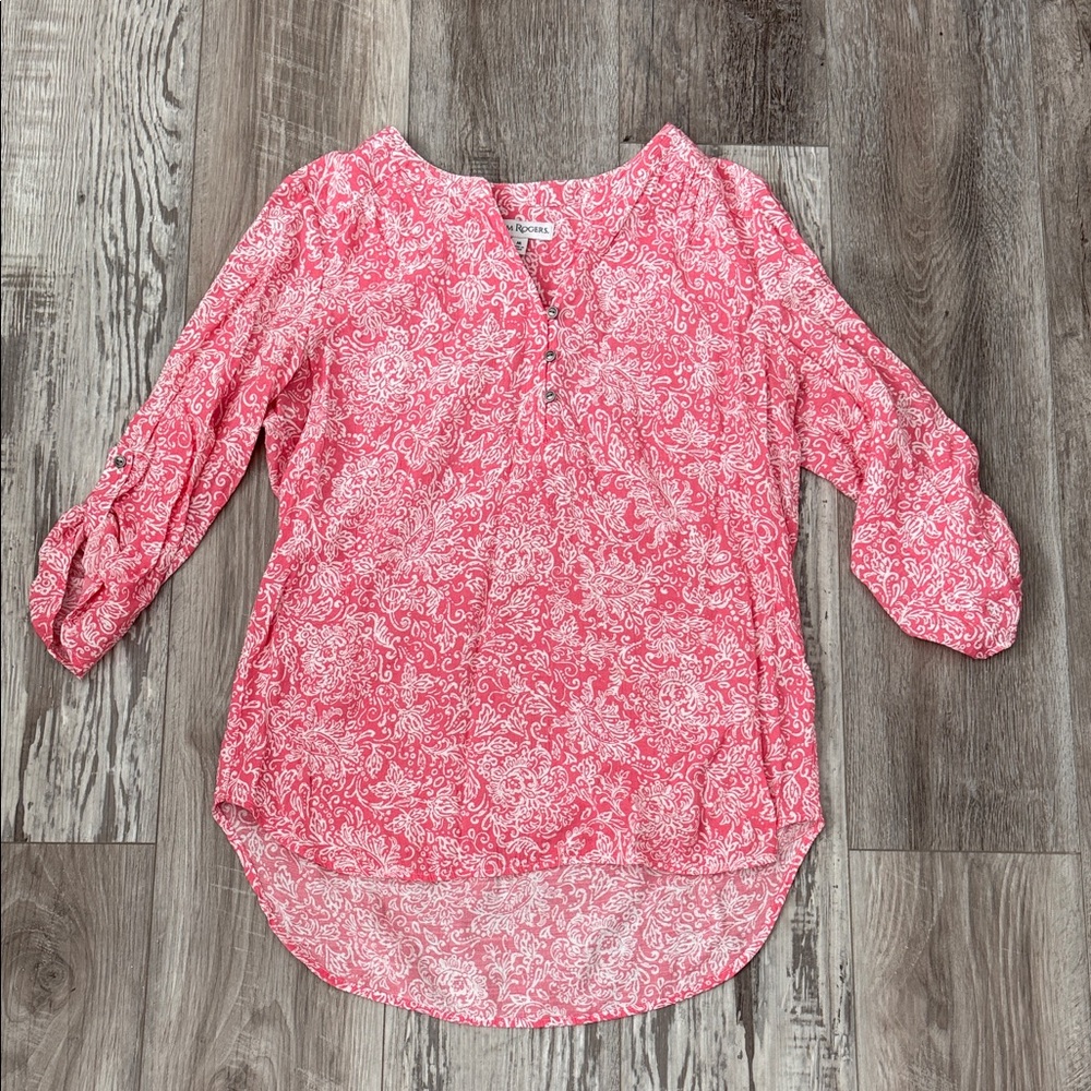 ⭐️Cute flowered top